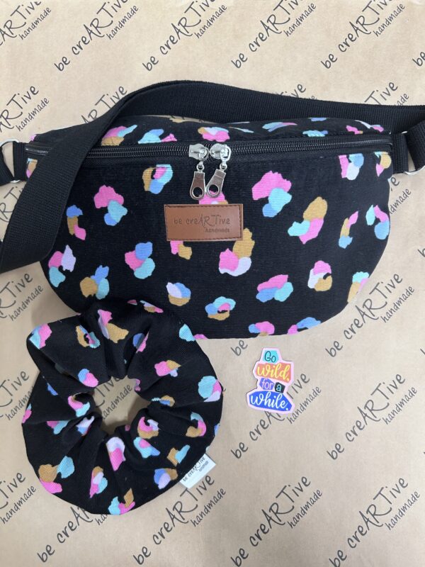 σετ τσάντα μέσης και scrunchie pop leopard