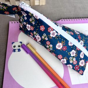 Τριγωνική κασετίνα Petal Teal Case