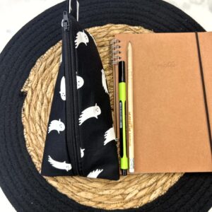 Τριγωνική κασετίνα  GHOSTS