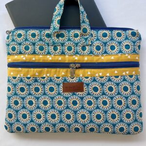 χειροποίητη θήκη laptop γεωμετρικά σχέδια