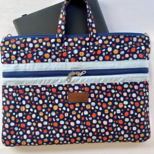 χειροποίητη θήκη laptop dots